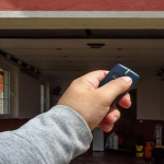 چگونه ریموت درب گاراژ را از ریموت(remote) دیگری برنامه ریزی کنیم؟