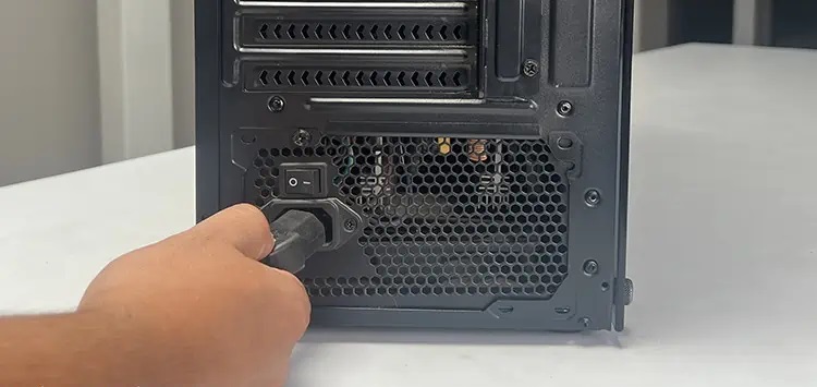 مراحل جدا کردن کارت گرافیک (GPU) از کامپیوتر