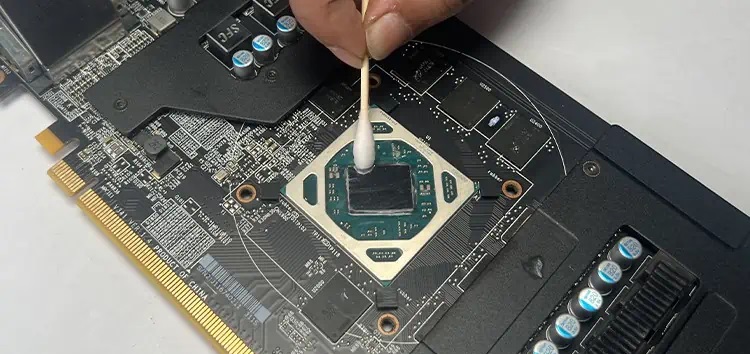 تمیز کردن خمیر حرارتی قدیمی بر روی کارت گرافیک(GPU)
